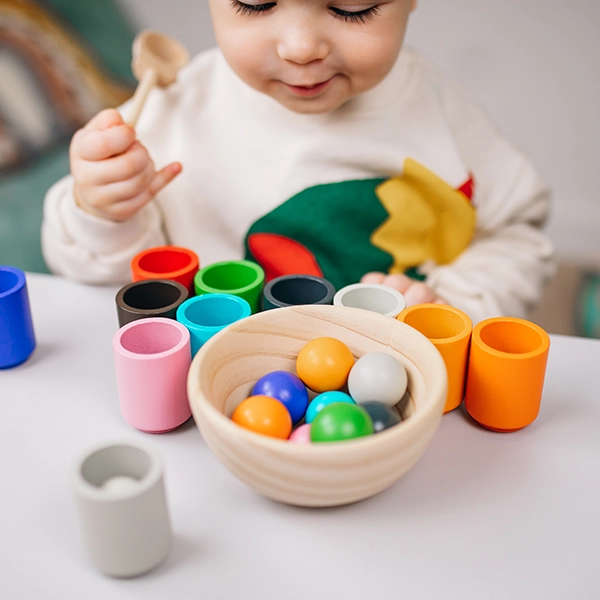 Ako si vybrať správne drevené Montessori hračky?